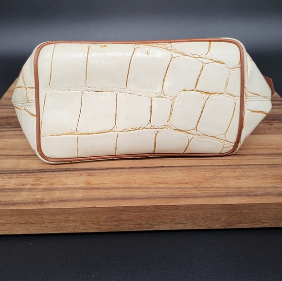 Dooney & Bourke Vintage Croc-Embossed Leather Shoulder Bag, 12×9×5.5 - Picture 5 of 15